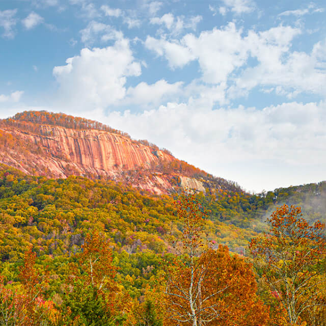 Autumn colors around South Carolina's Table Rock State Park